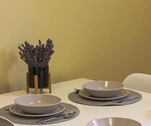 Pine&chill2 アパート Balatonalmádi